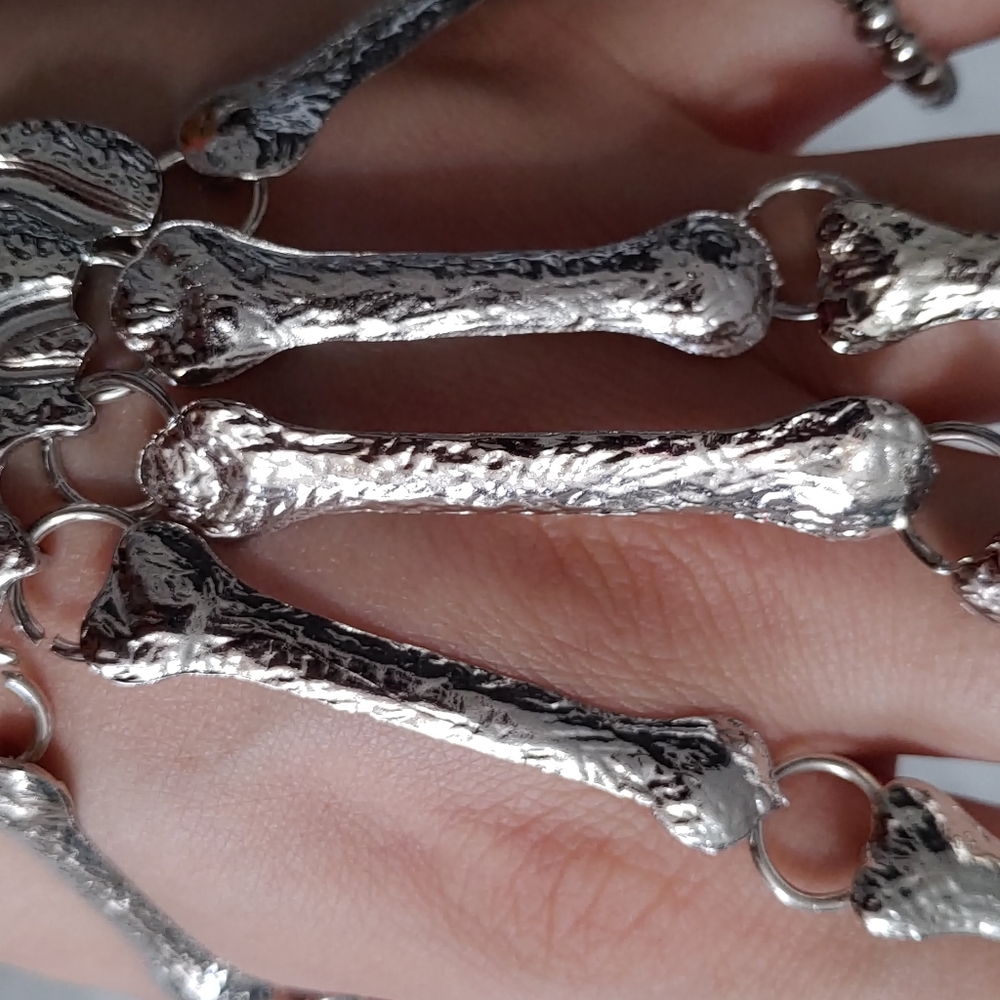 Gothic Skeleton Hand Bracelet - Picture 3 of 6